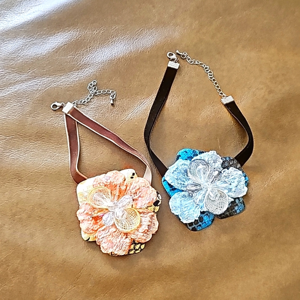 2 Beautiful Flower Chockers